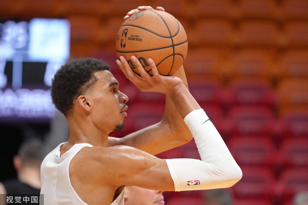 競爭中佔據 競爭中佔據