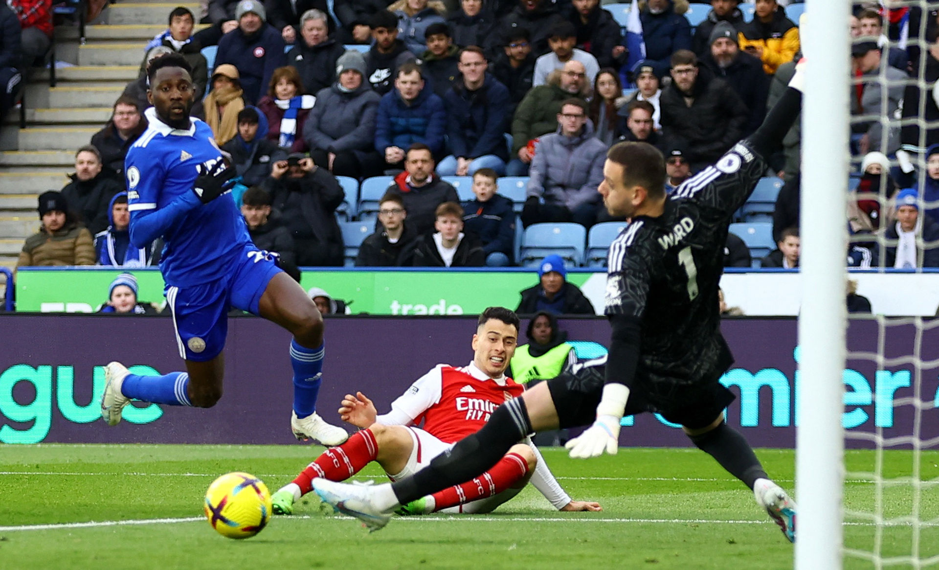 务的球员 务的球员